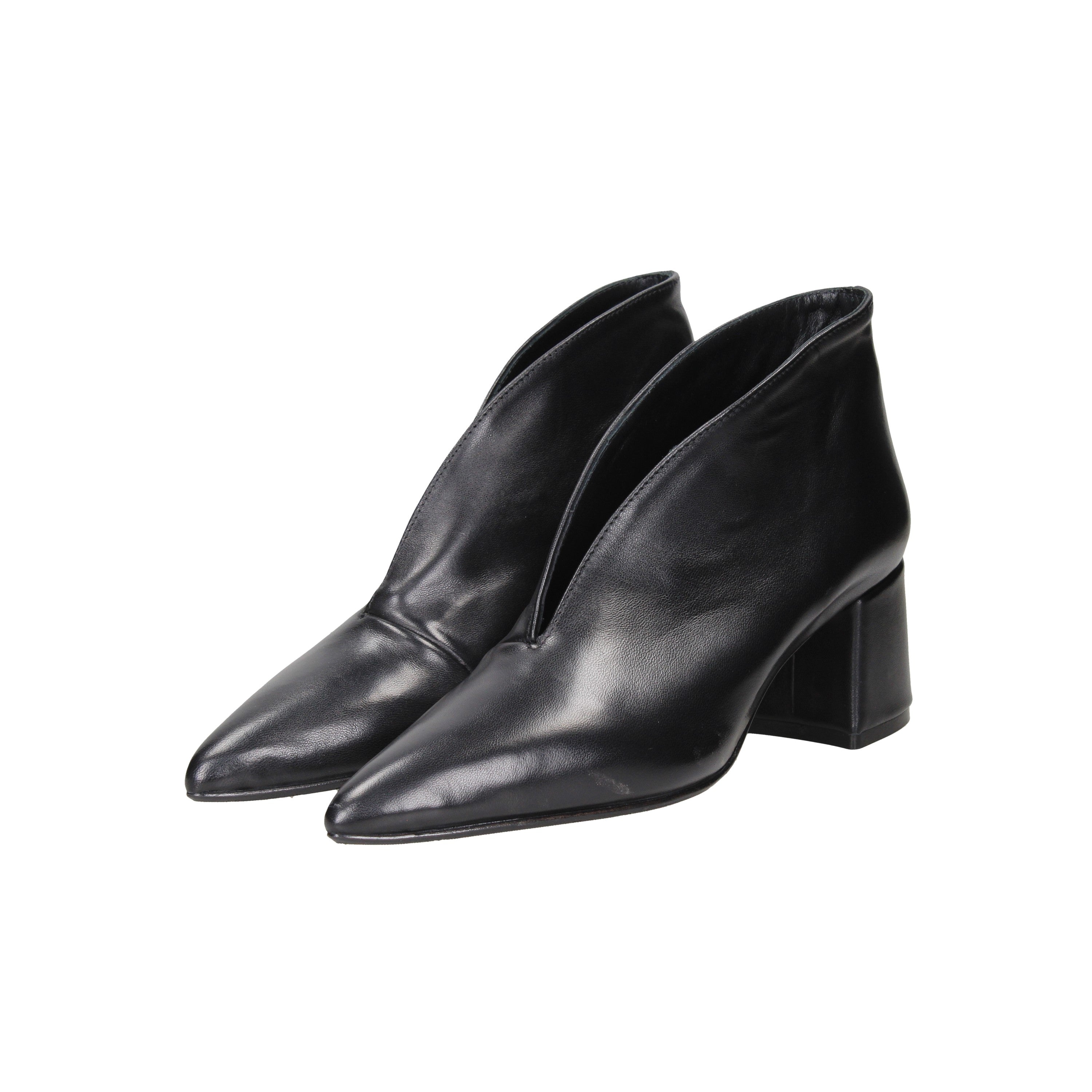 NERO | L'ARIANNA - D TR2426/G Tronchetto