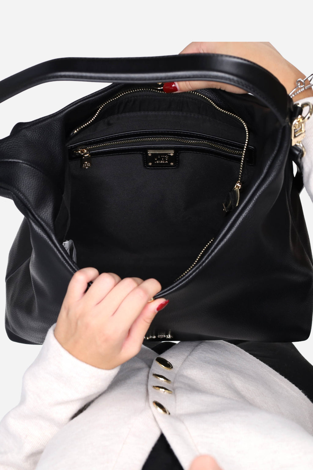 NERO | V°73 - D 73BS9D105 Borsa