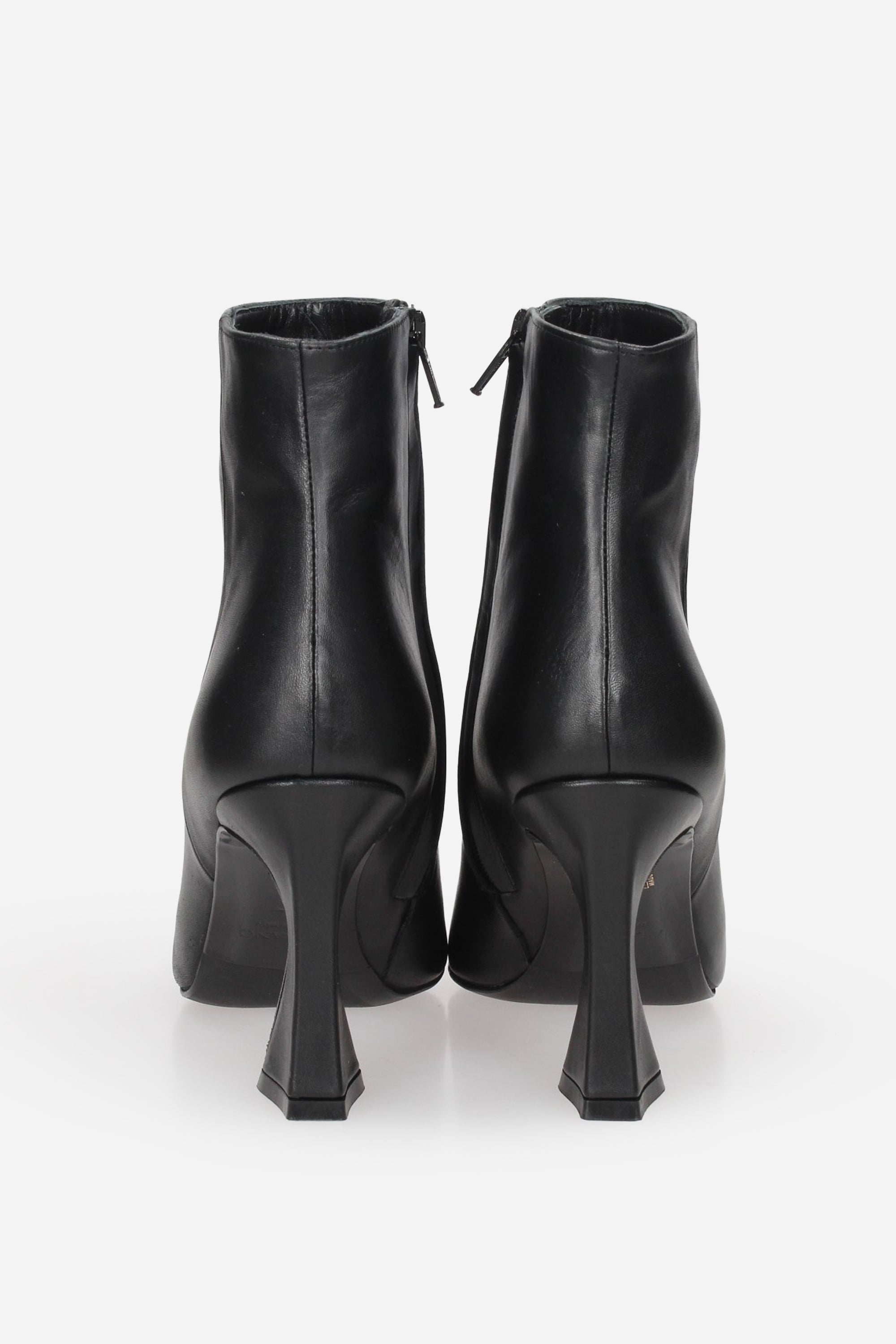 NERO | ALBANO - D 2903 Tronchetto