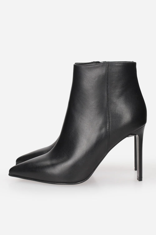 NERO | ALBANO - D 3002 Tronchetto