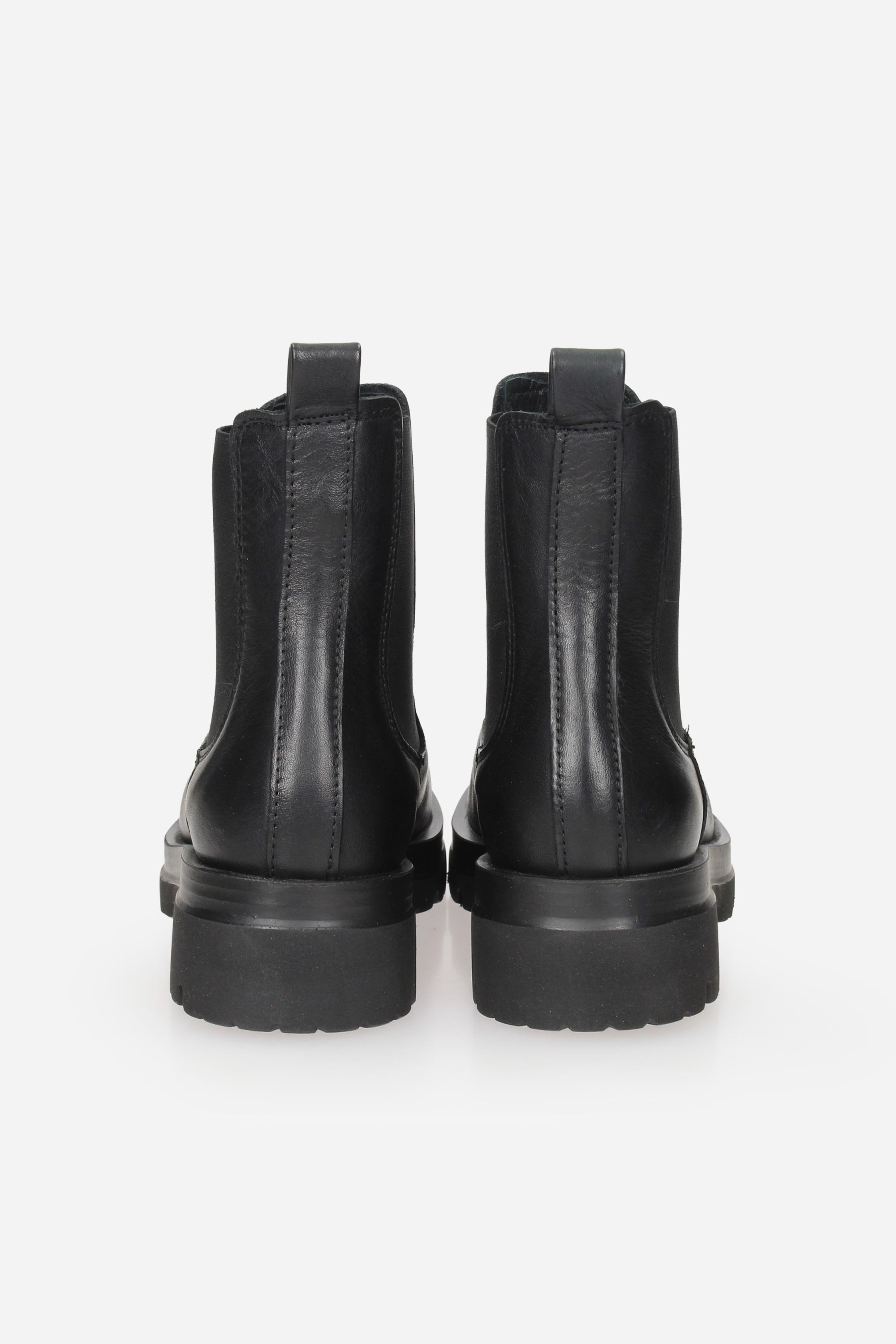 NERO | IGI & CO - D 8689500 Tronchetto