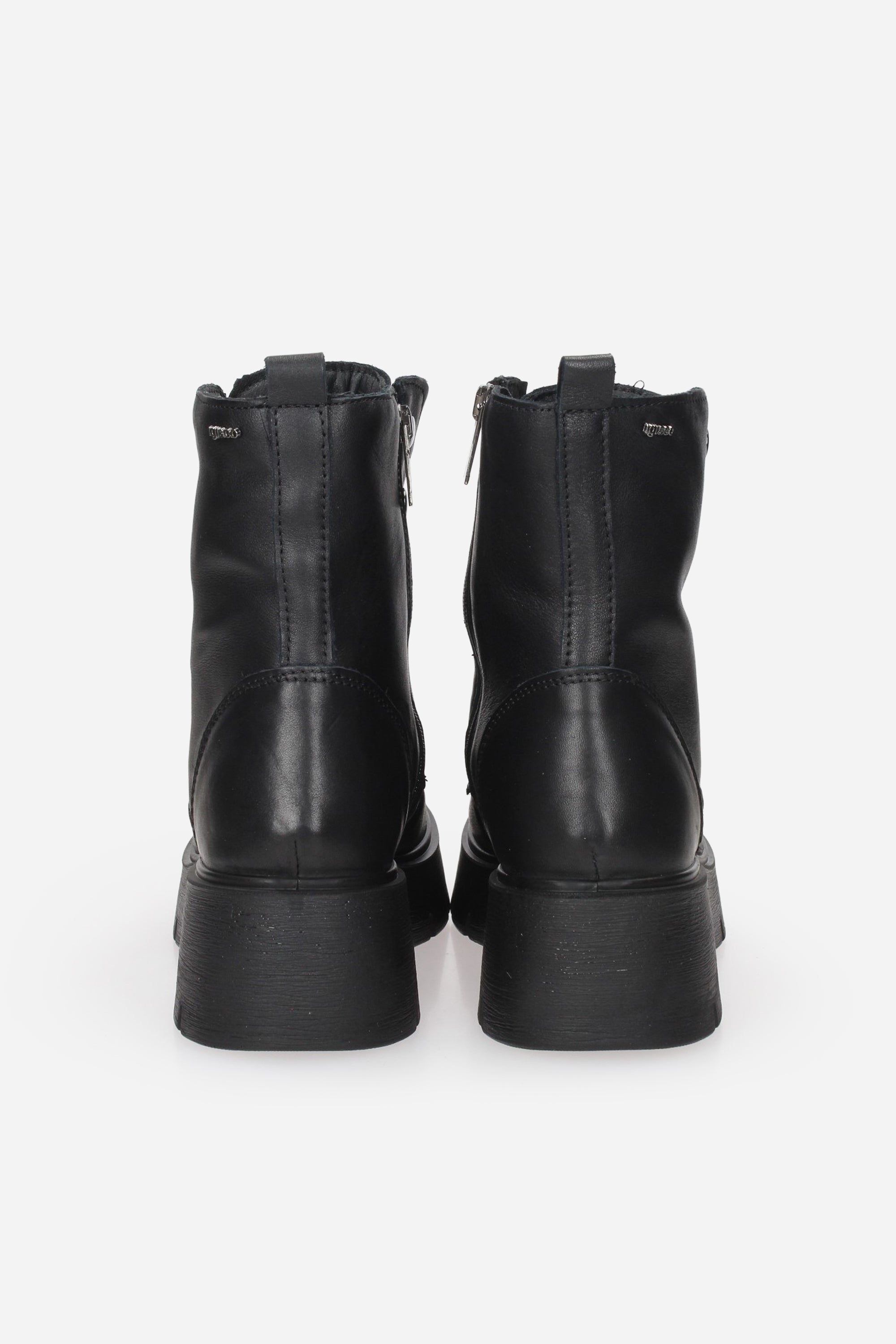 NERO | IGI & CO - D 8665833 Anfibio