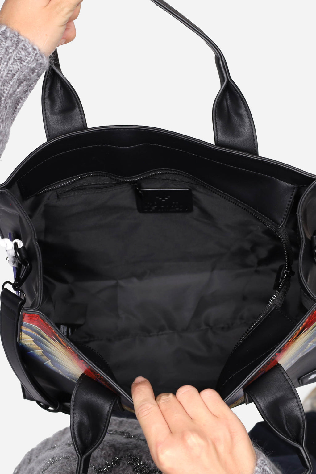 NERO | COUNTY OF MILAN - D COMAF250126 Borsa