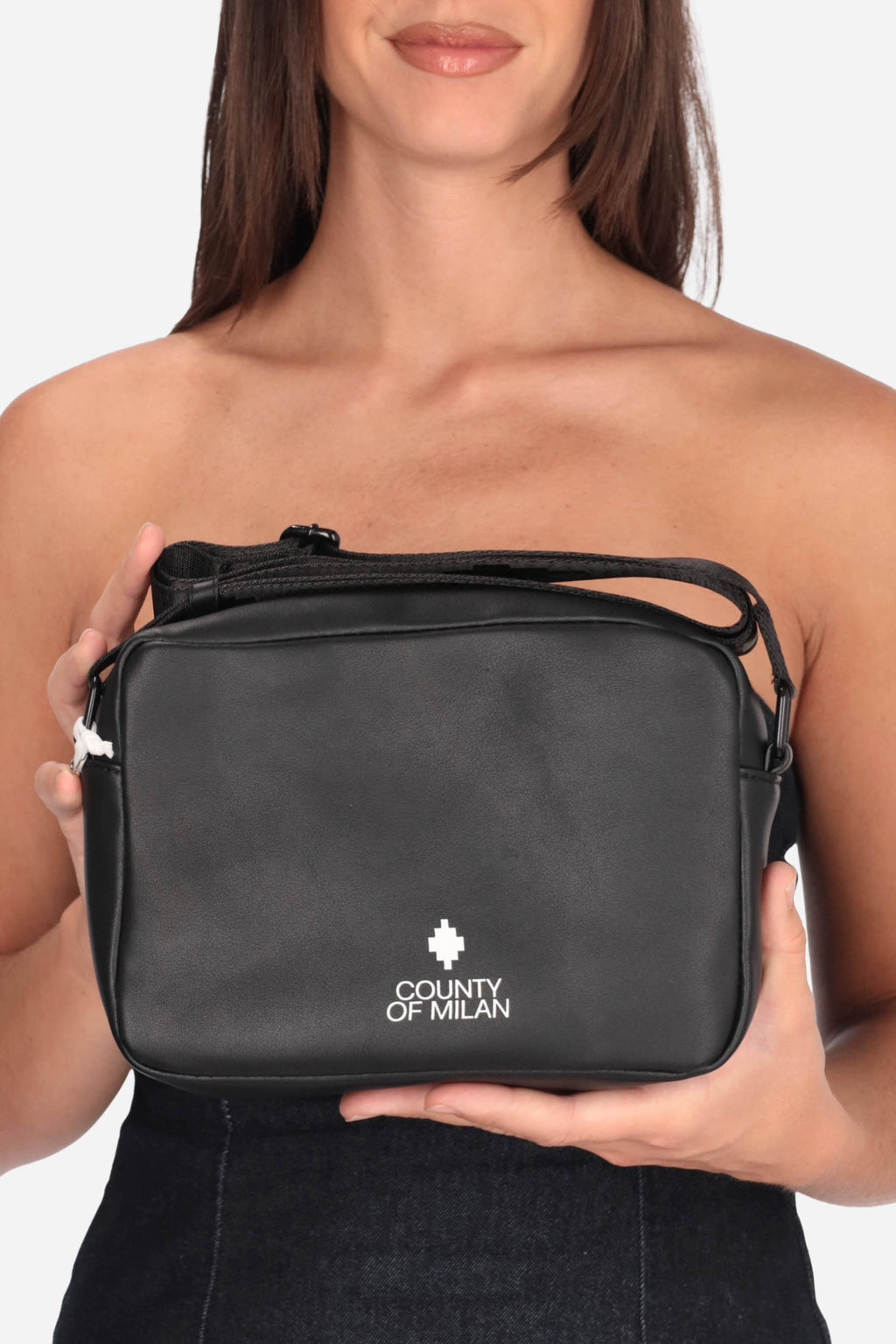 NERO | COUNTY OF MILAN - D COMAF250144 Borsa