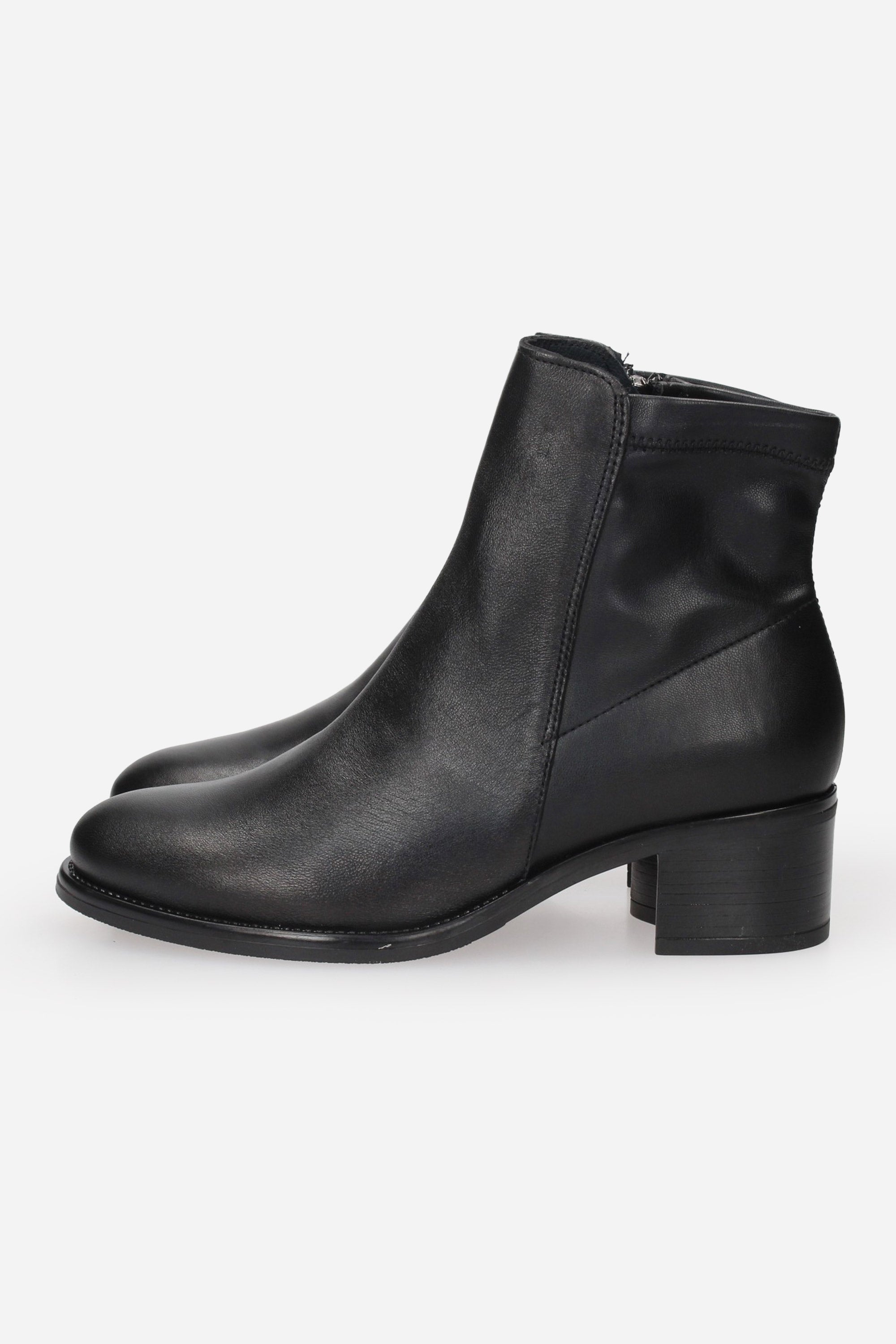 NERO | IGI & CO - D 8687600 Tronchetto