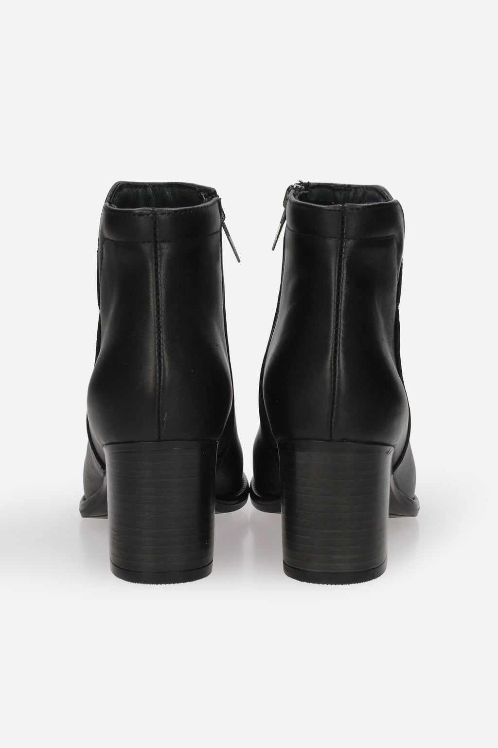 NERO | IGI & CO - D 8688600 Tronchetto