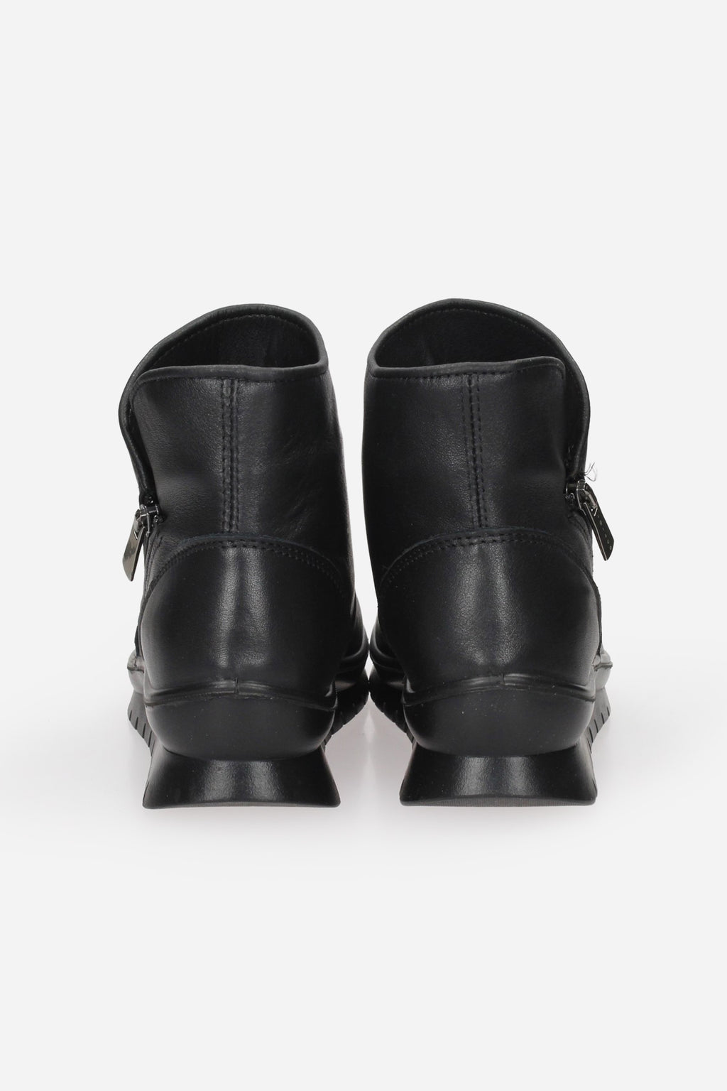 NERO | IGI & CO - D 8658500 Tronchetto