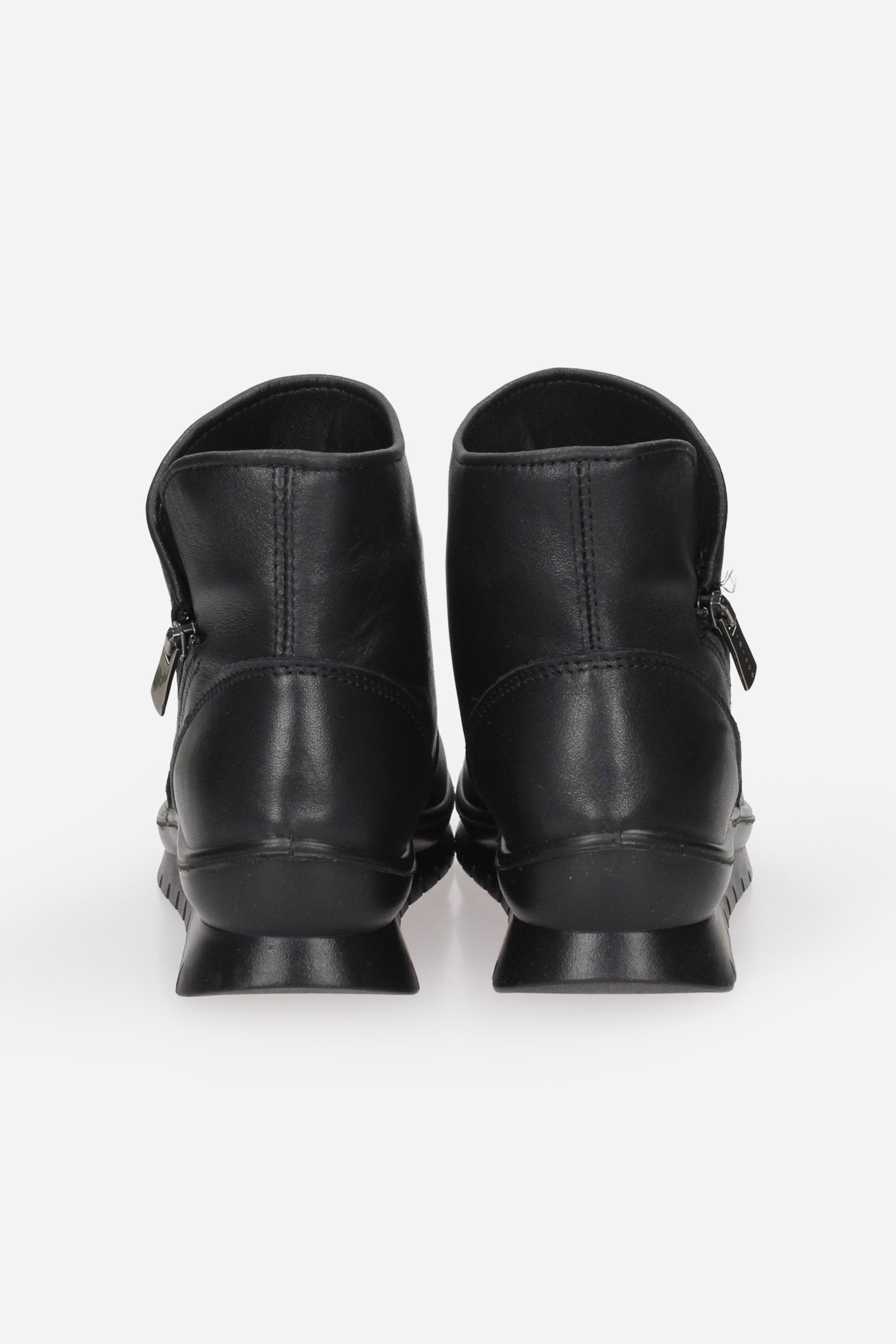 NERO | IGI & CO - D 8658500 Tronchetto