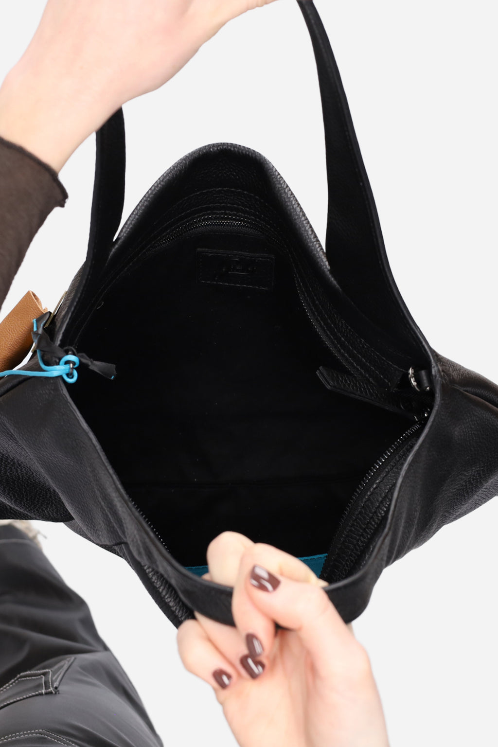 NERO | GABS - D G012130T3X2428 Borsa