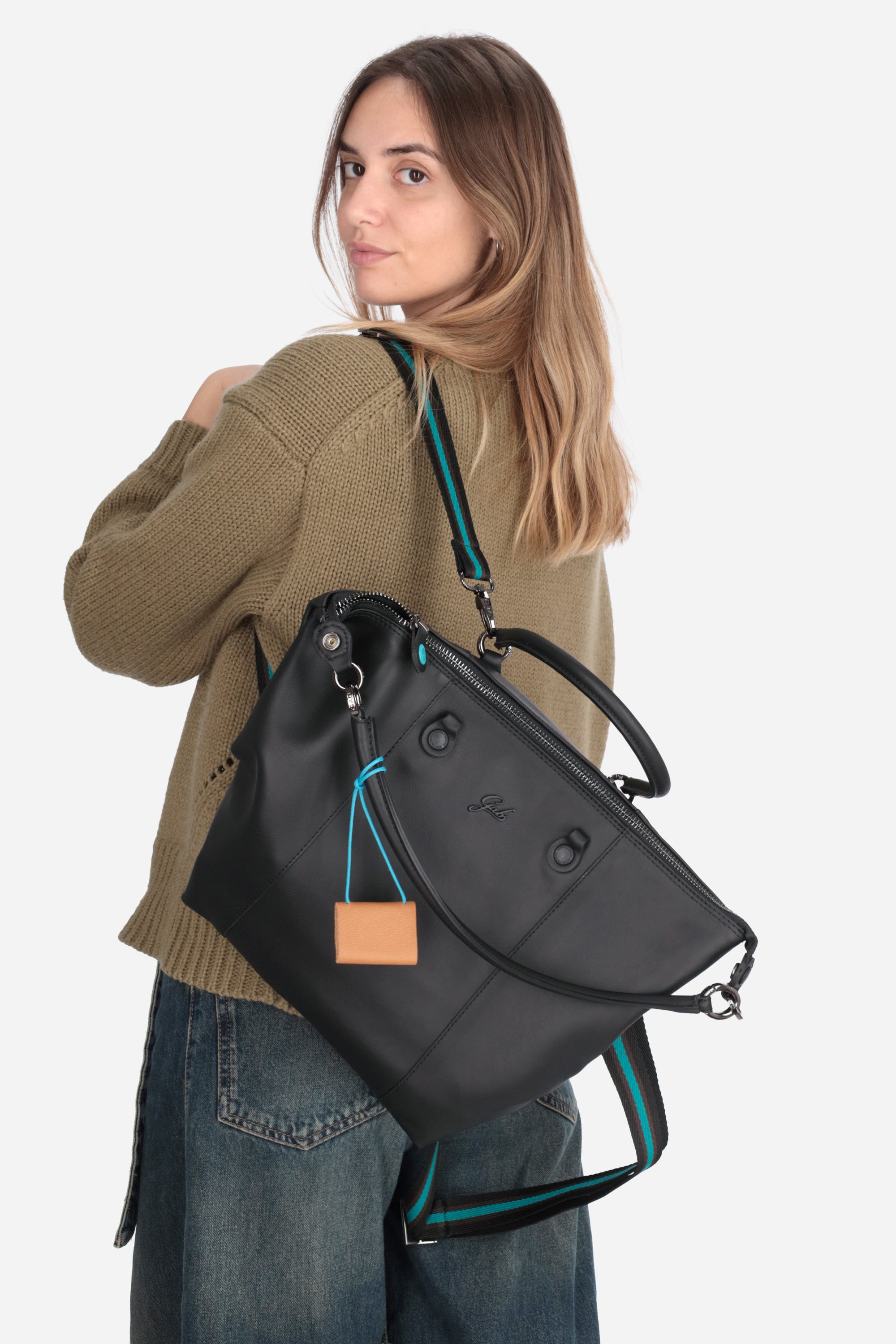NERO | GABS - D G000033T3X2629 Borsa
