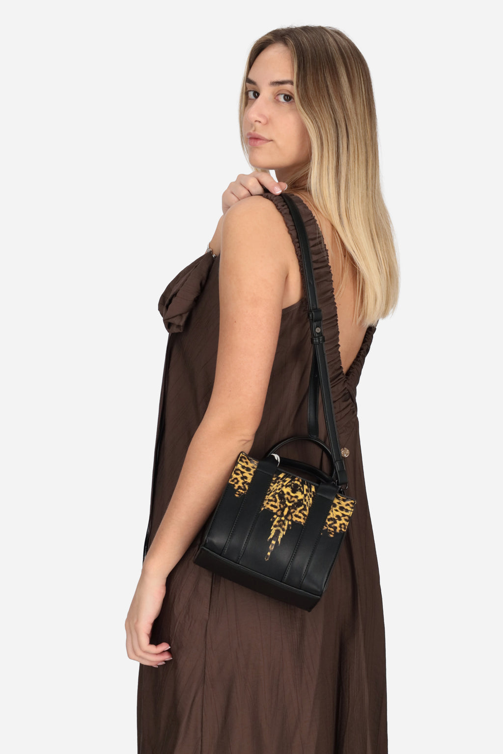 NERO | COUNTY OF MILAN - D COMAS260453 Borsa