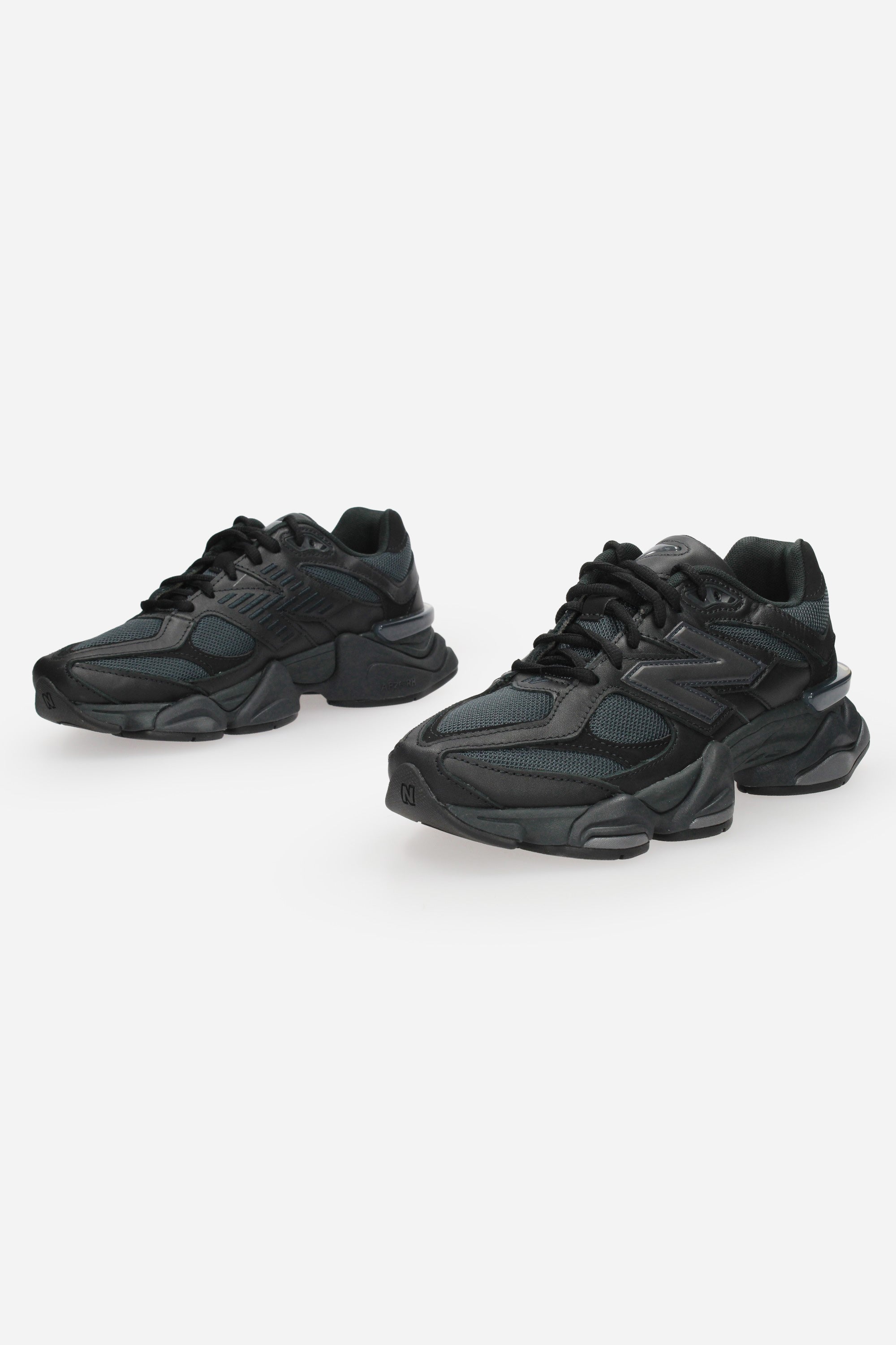 NERO | NEW BALANCE  - U 9060 NRI Sneakers