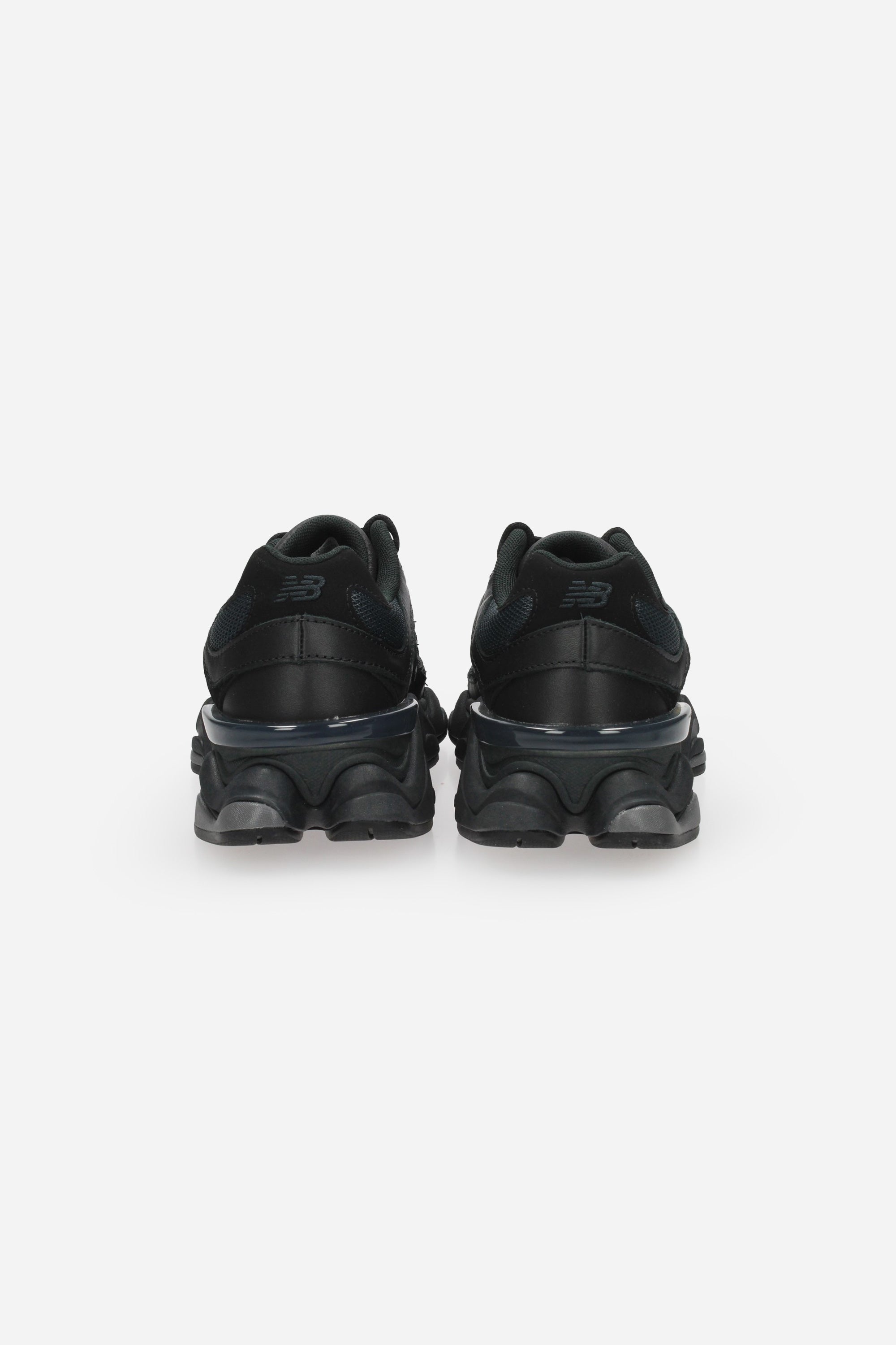 NERO | NEW BALANCE  - U 9060 NRI Sneakers