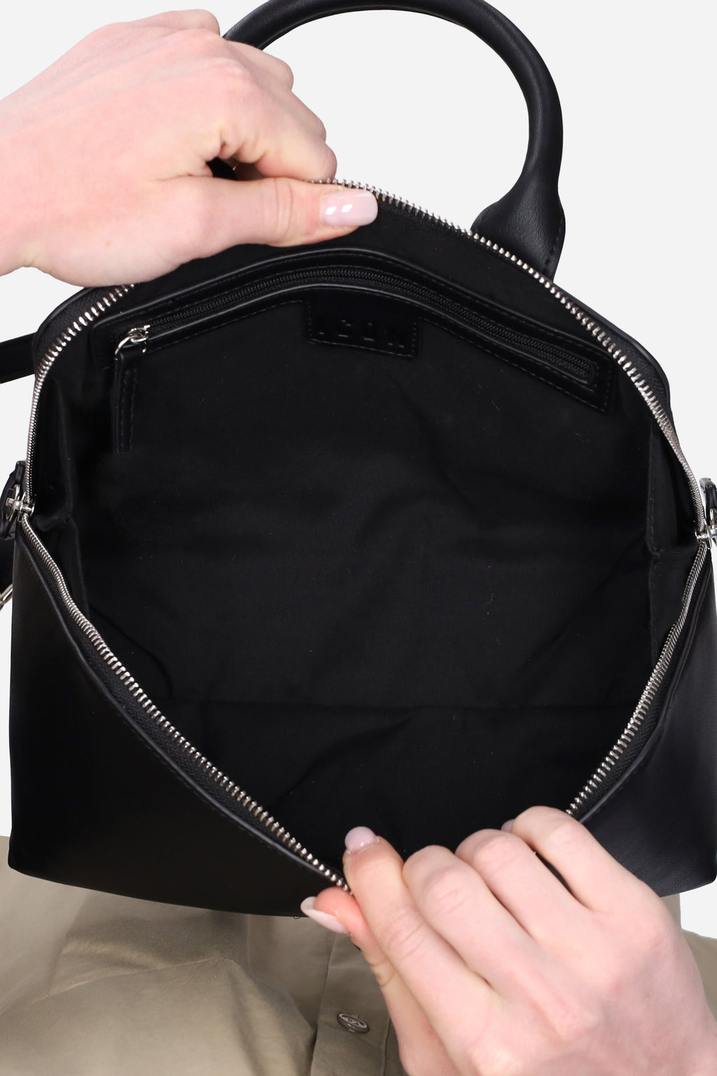 NERO | ICON - D ICBS01A02 Borsa