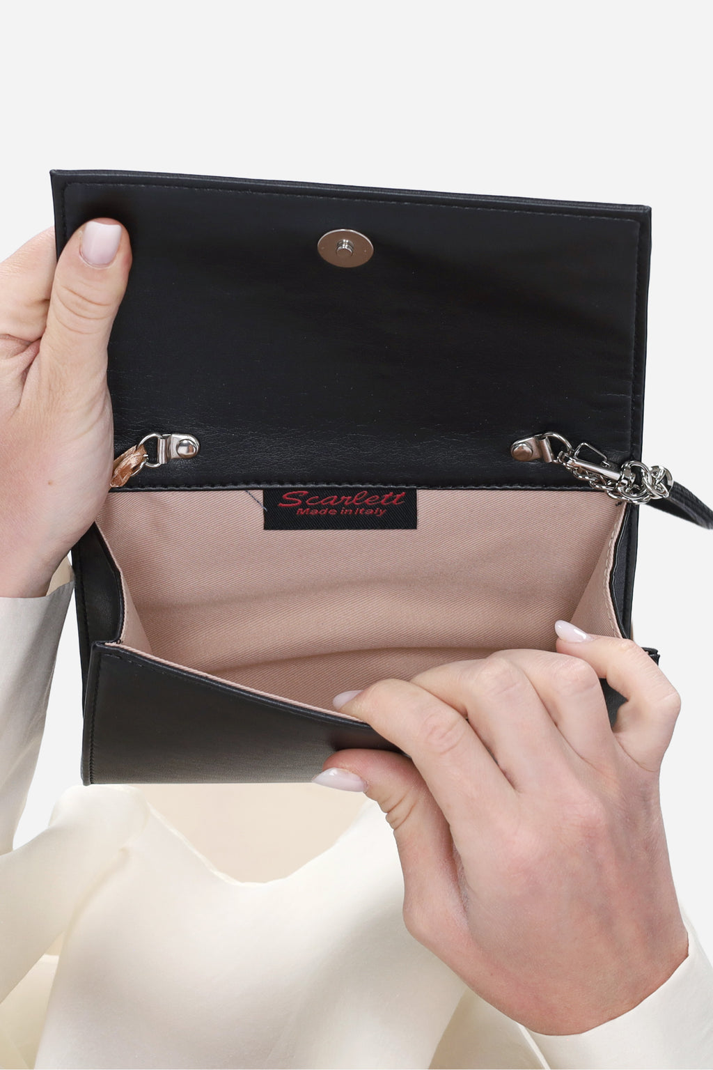 NERO | SCARLETT - D 09 Borsa