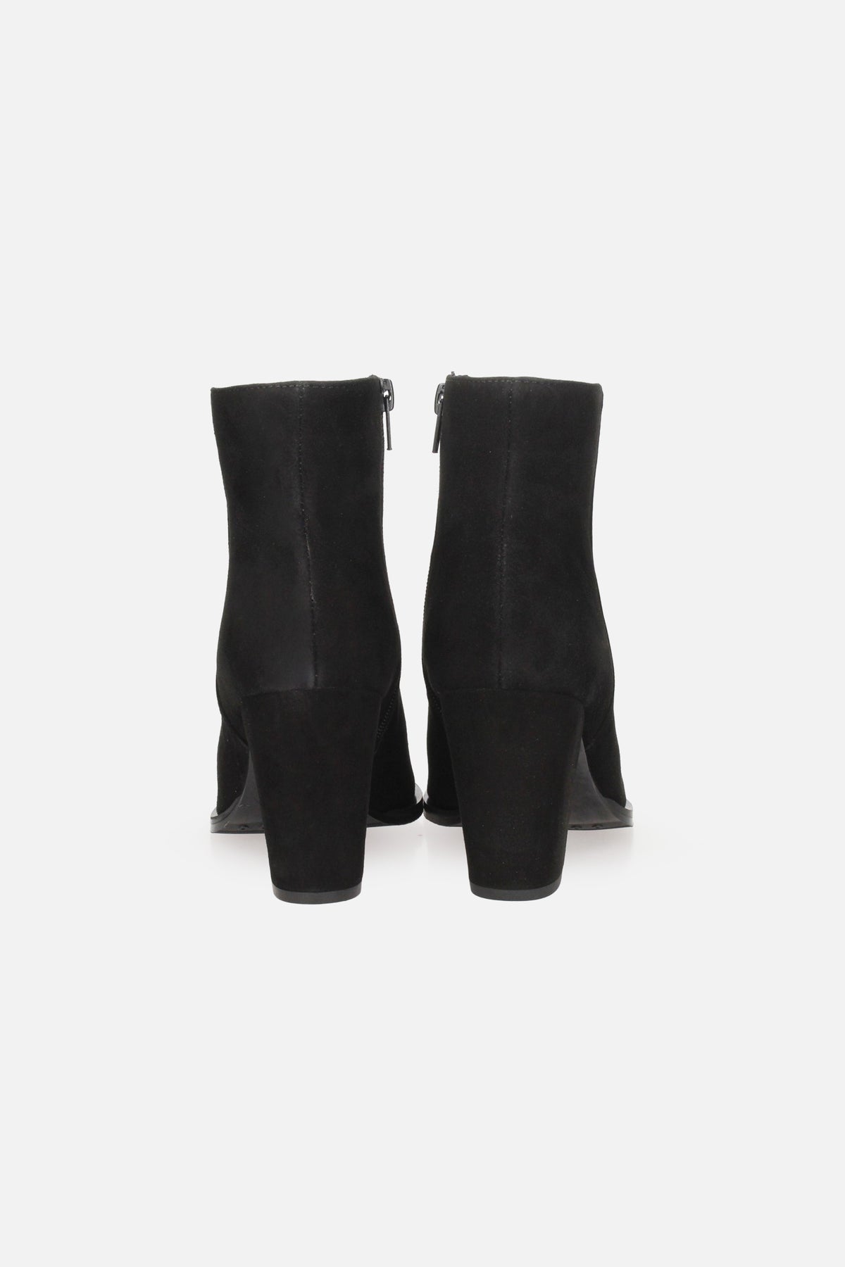 NERO | ALBANO - D 621 Tronchetto